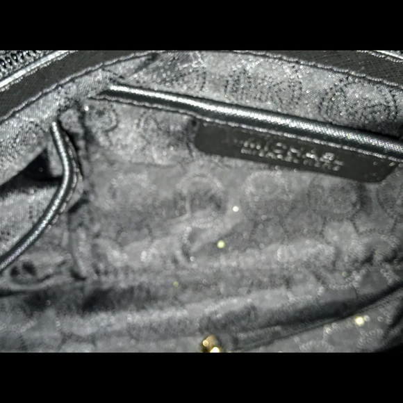 Authentic Michael Kors Hamilton Satchel Leather! - Picture 14 of 16